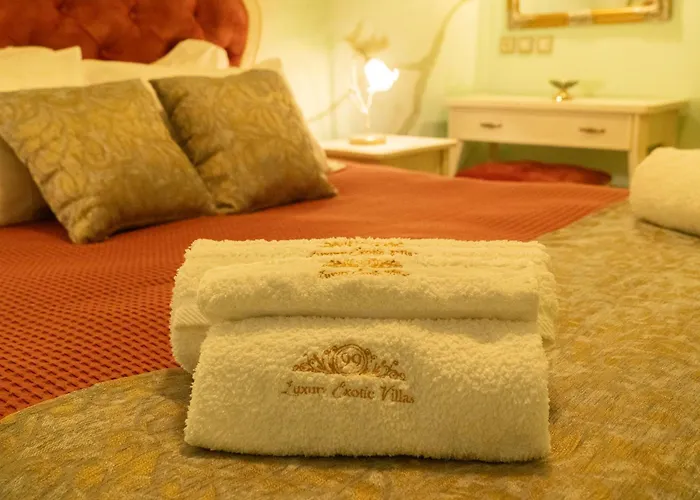 99 Luxury Exotic Нафплион