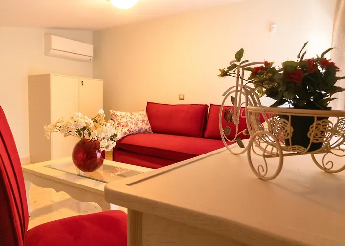 99 Luxury Exotic Нафплион