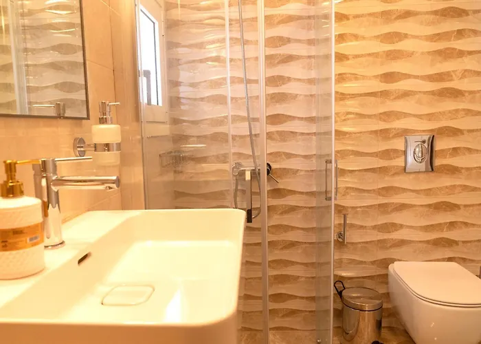 99 Luxury Exotic Нафплион